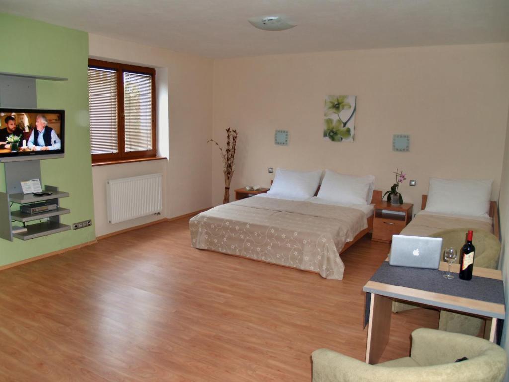 Apartments Topolova Kosice Room photo